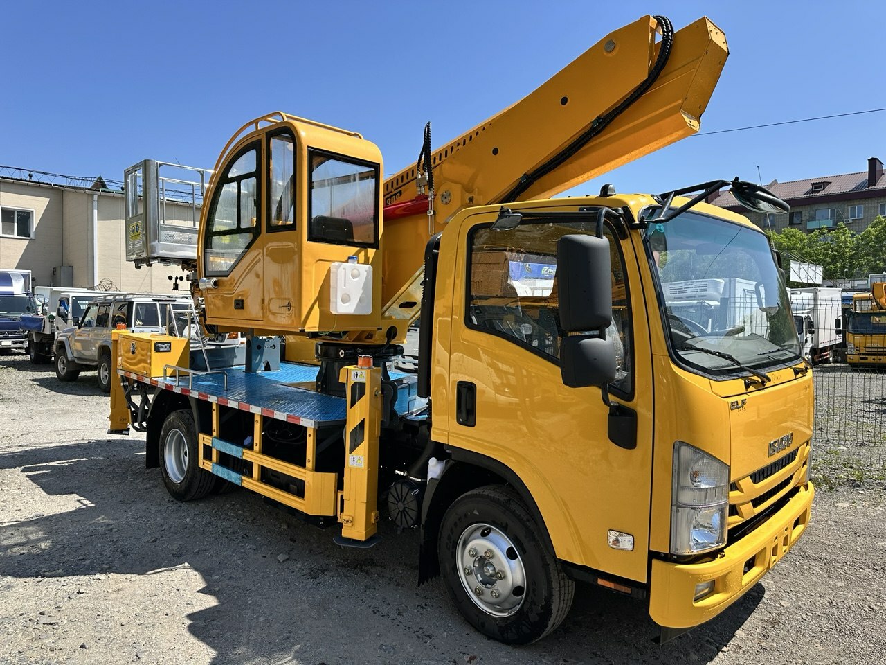 Авто вышка 31м NPR75